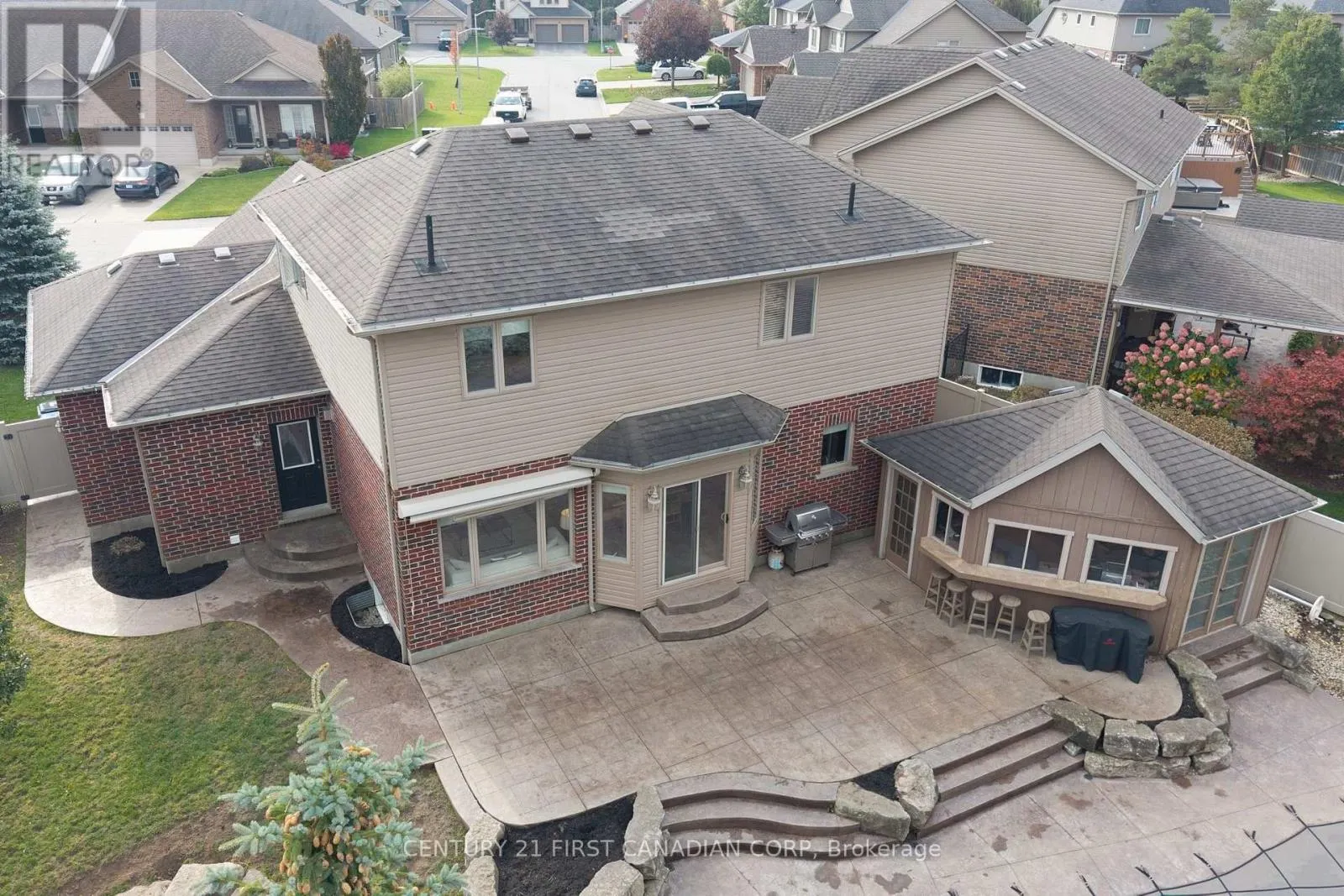 116 RADCLIFFE CRESCENT