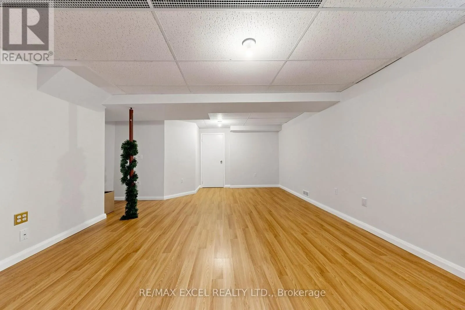 548 MARINER DRIVE