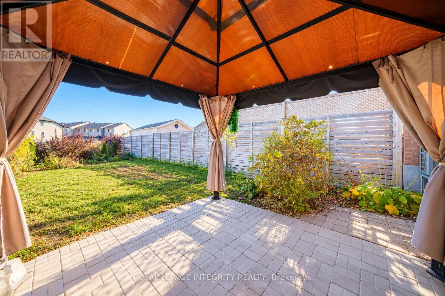 104 WATCHHORN GROVE