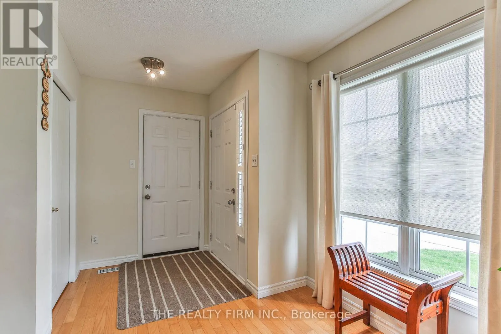 11 - 100 STROUD CRESCENT #11