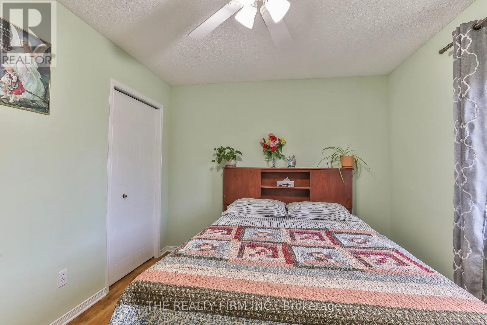 11 - 100 STROUD CRESCENT #11