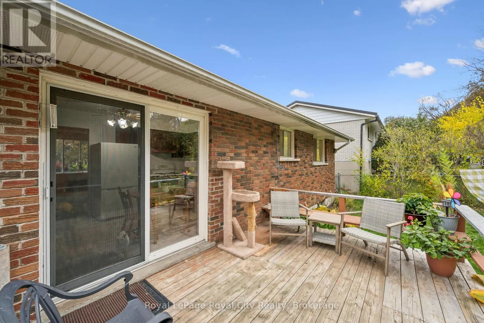 37 KENWOOD CRESCENT