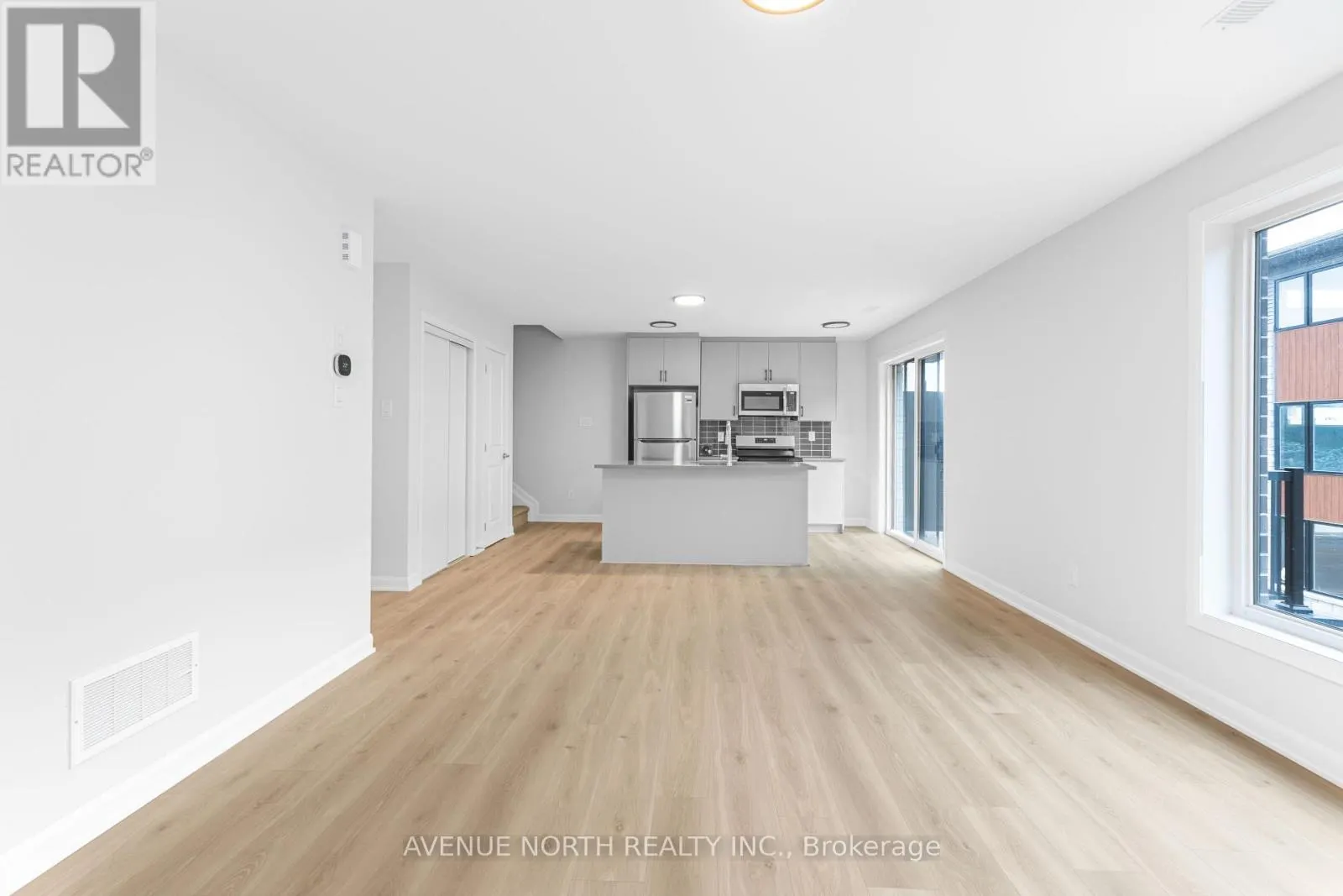 10 - 1001 GLENROY GILBERT DRIVE