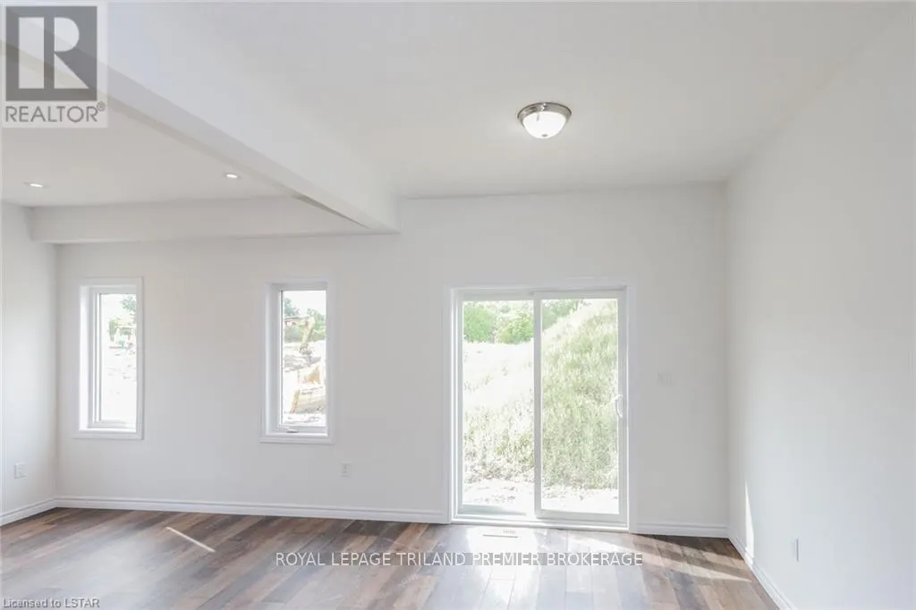 2232 CONSTANCE AVENUE