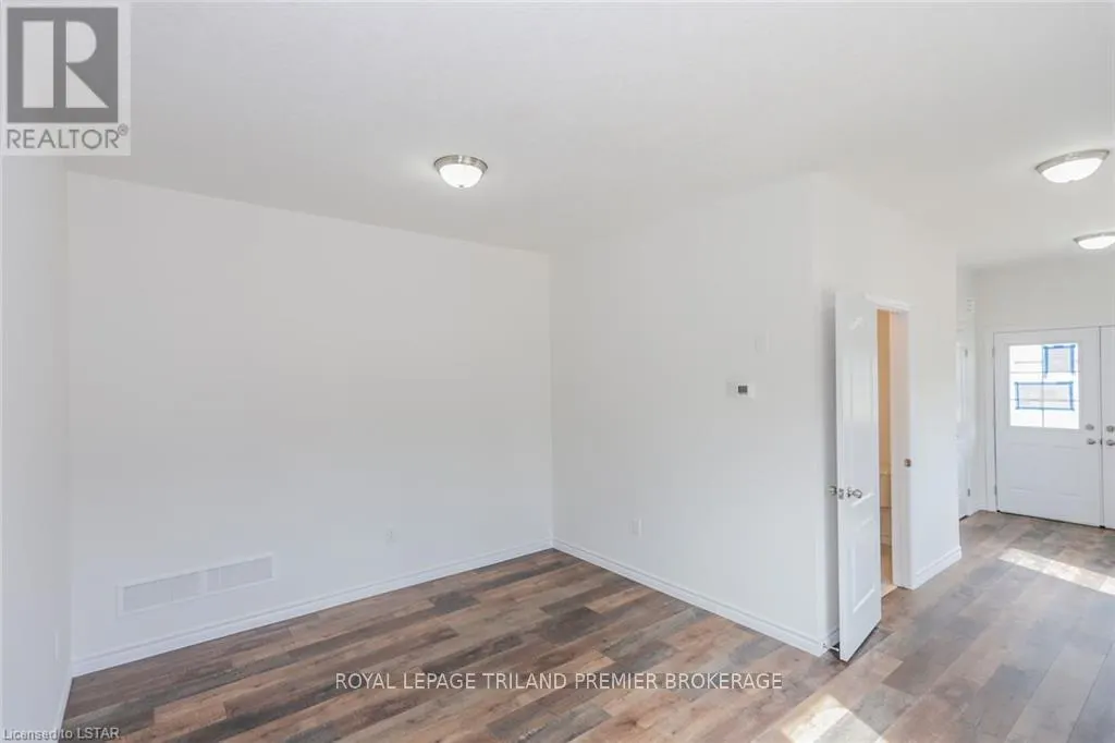2232 CONSTANCE AVENUE