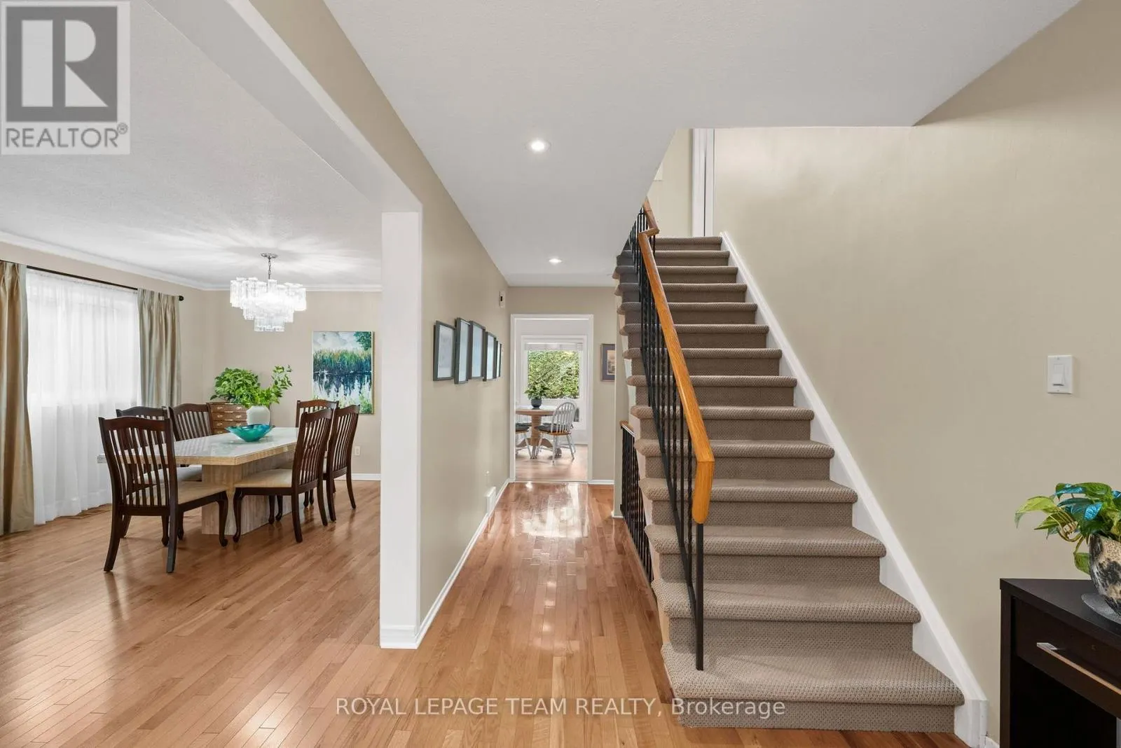 16 PHYLIS STREET