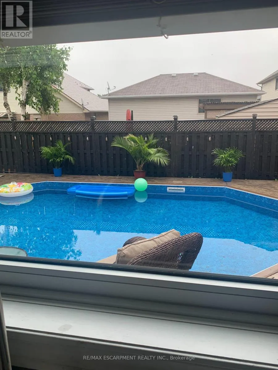110 COVE CRESCENT