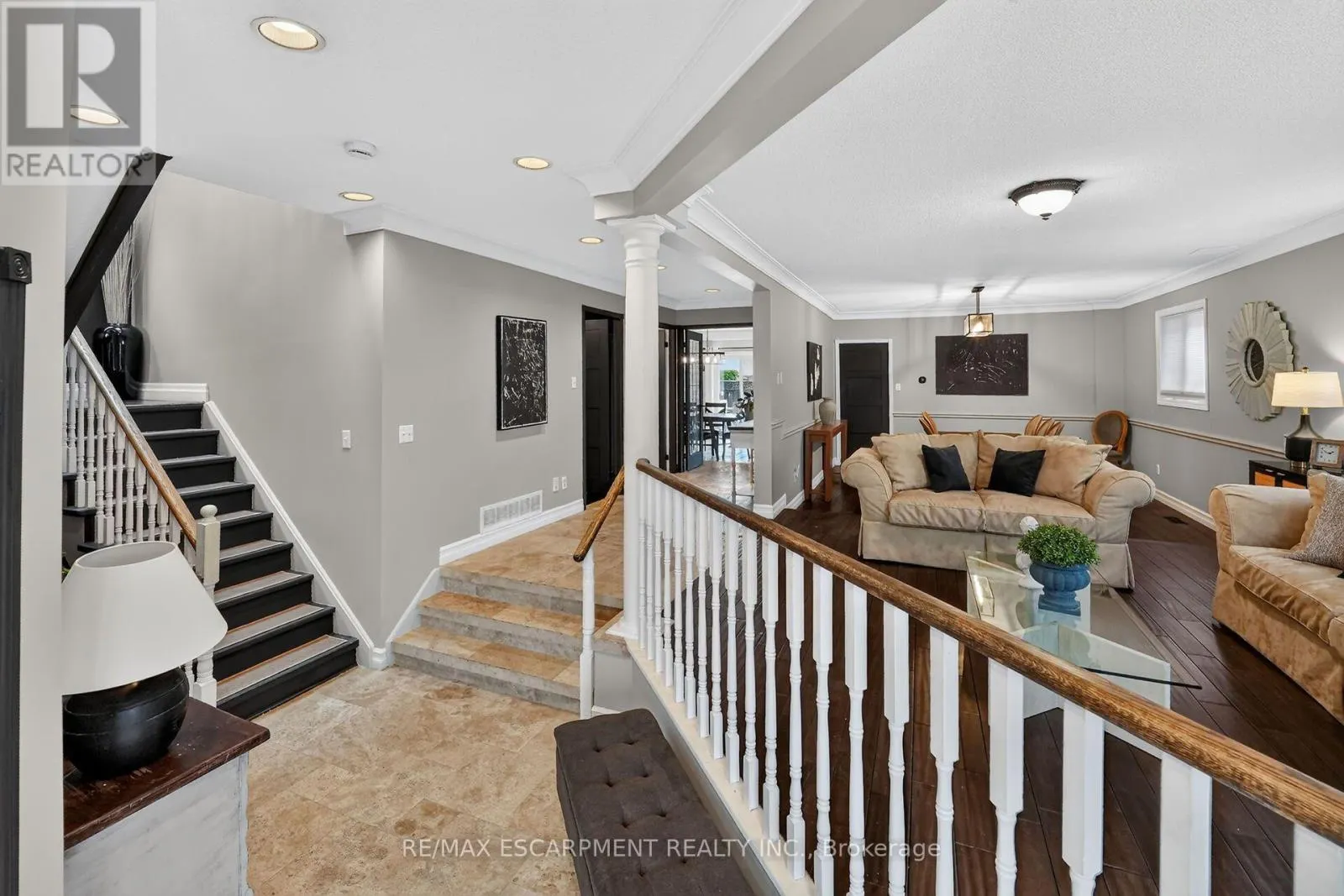110 COVE CRESCENT