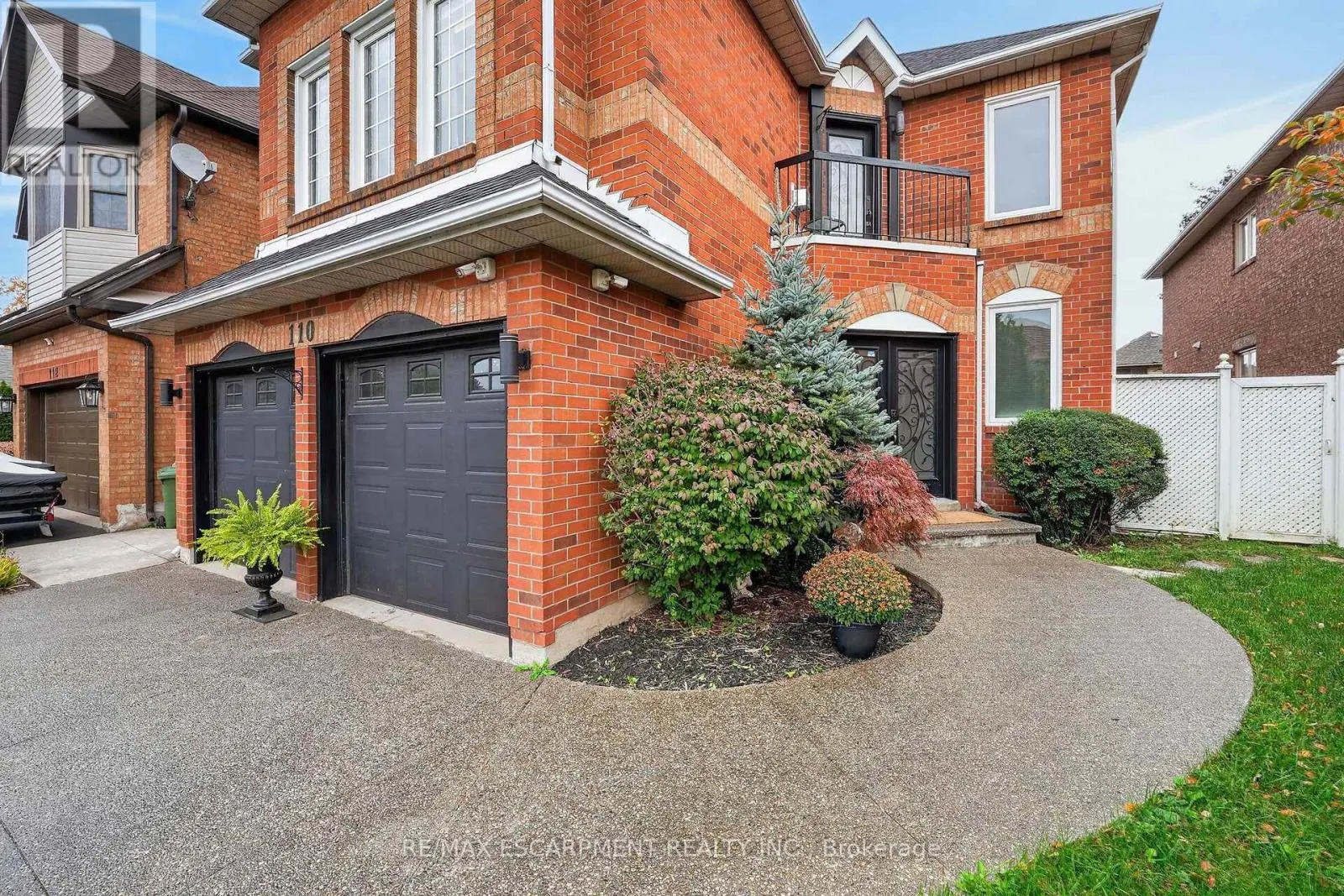 110 COVE CRESCENT