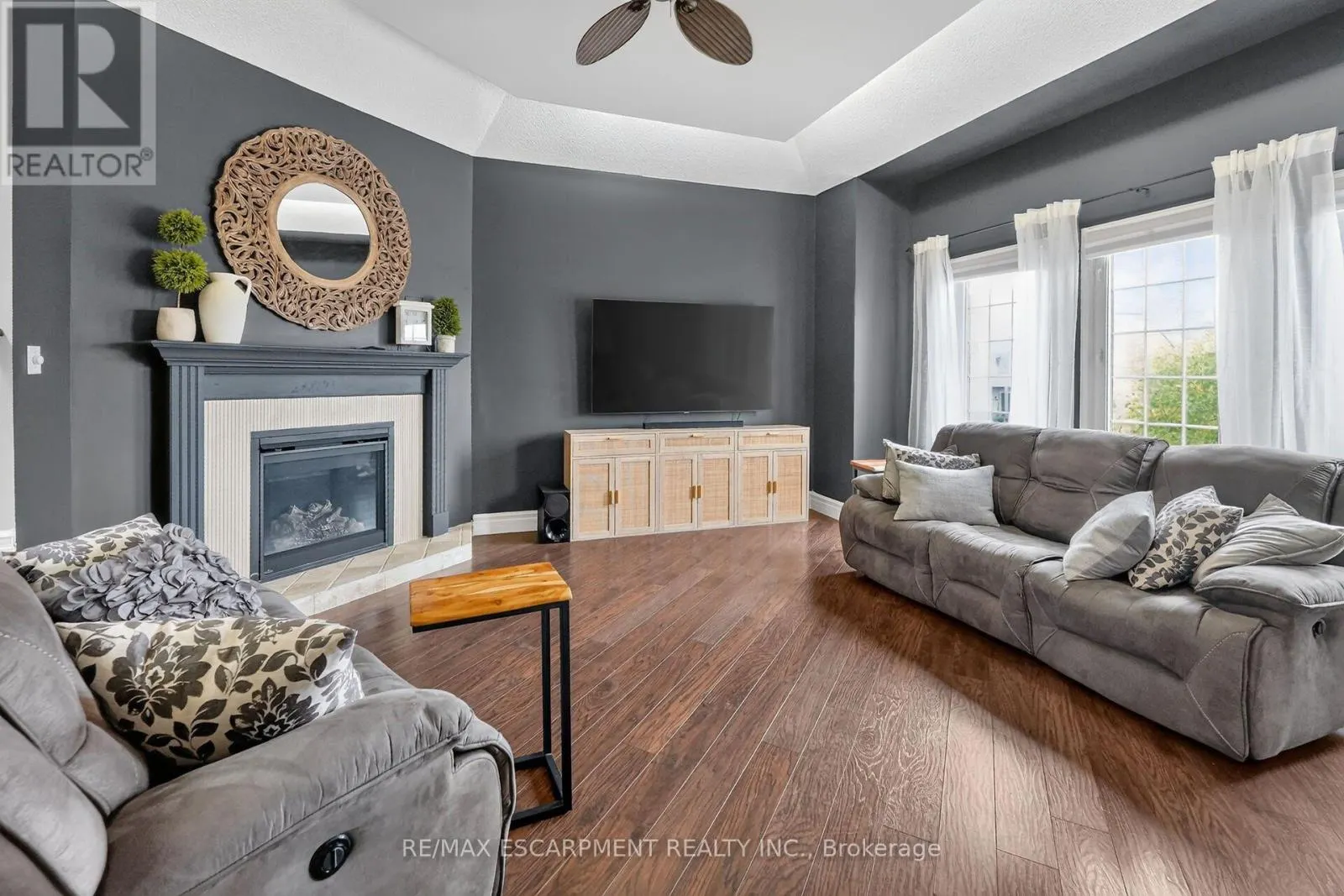 110 COVE CRESCENT