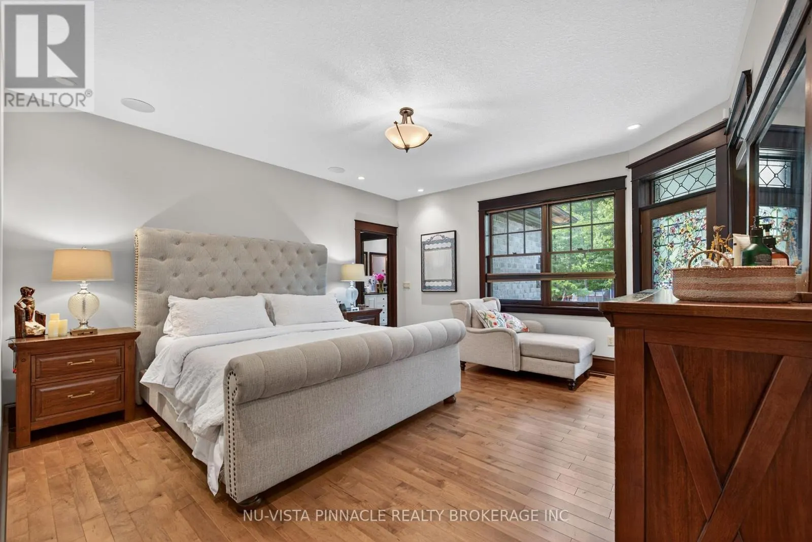 9082 FERNE DRIVE