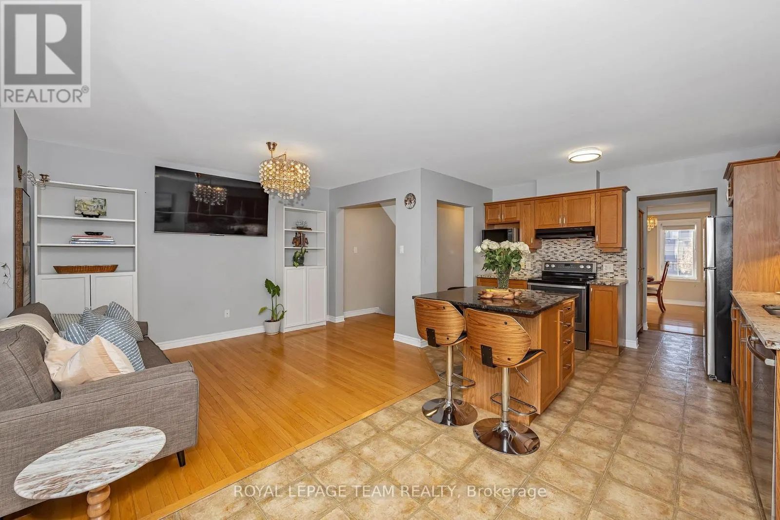 414 SANTA ANNA LANE