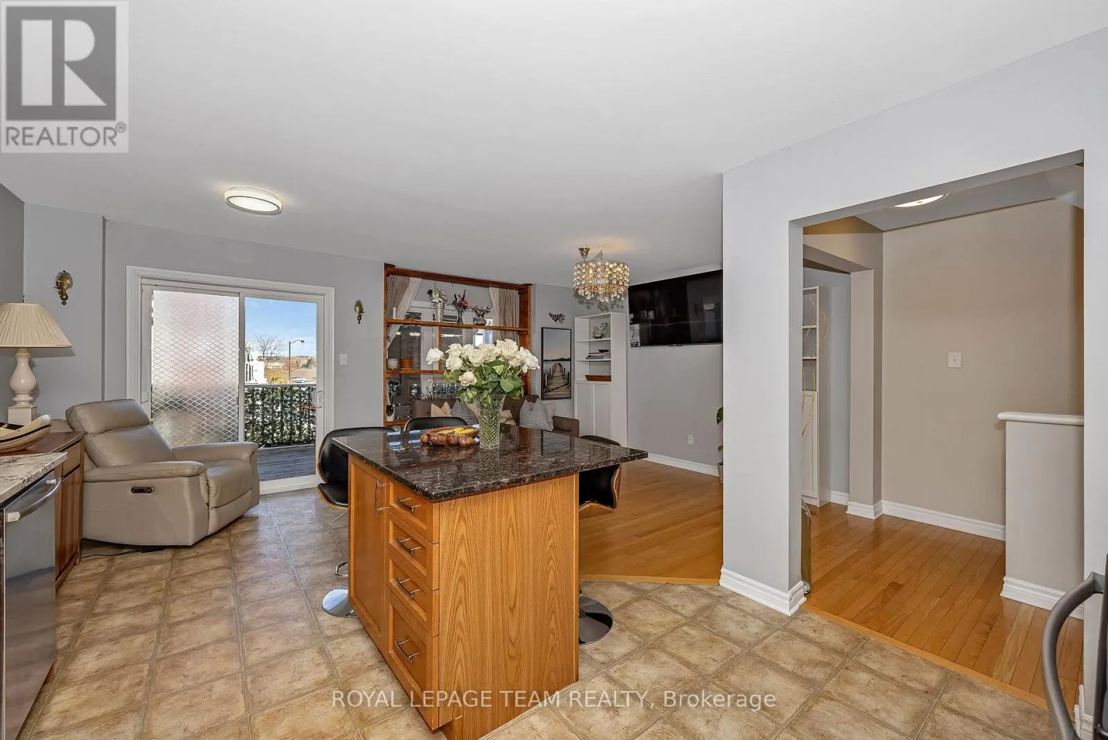 414 SANTA ANNA LANE