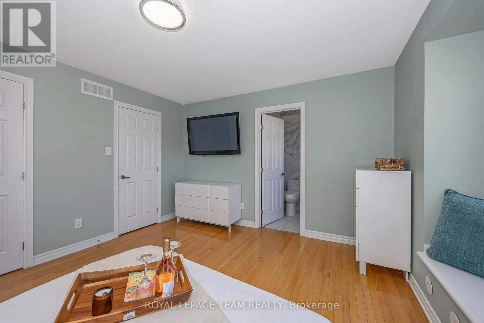 414 SANTA ANNA LANE