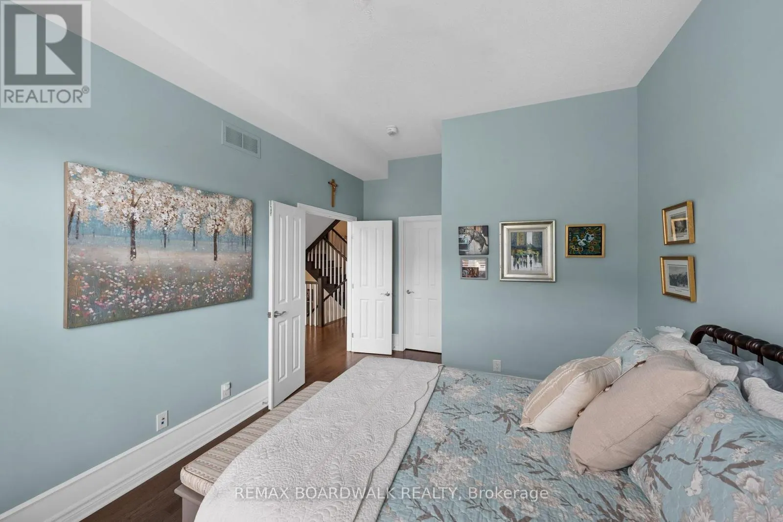 147 OXFORD STREET W