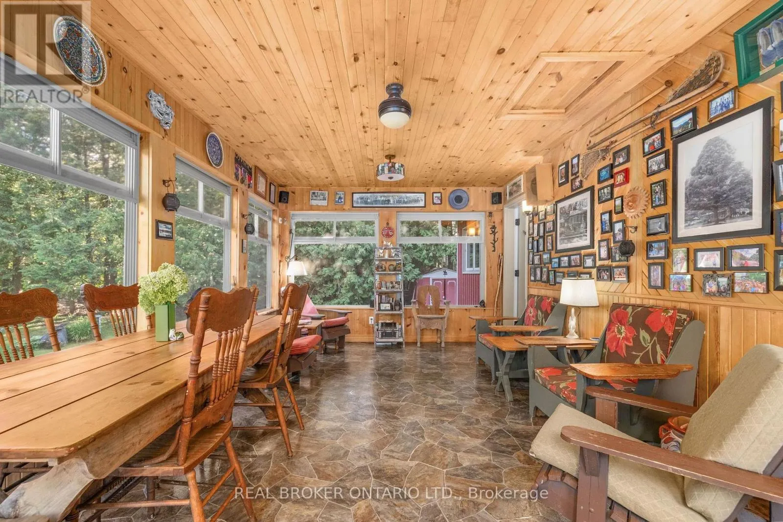 592 CALDWELL LANE