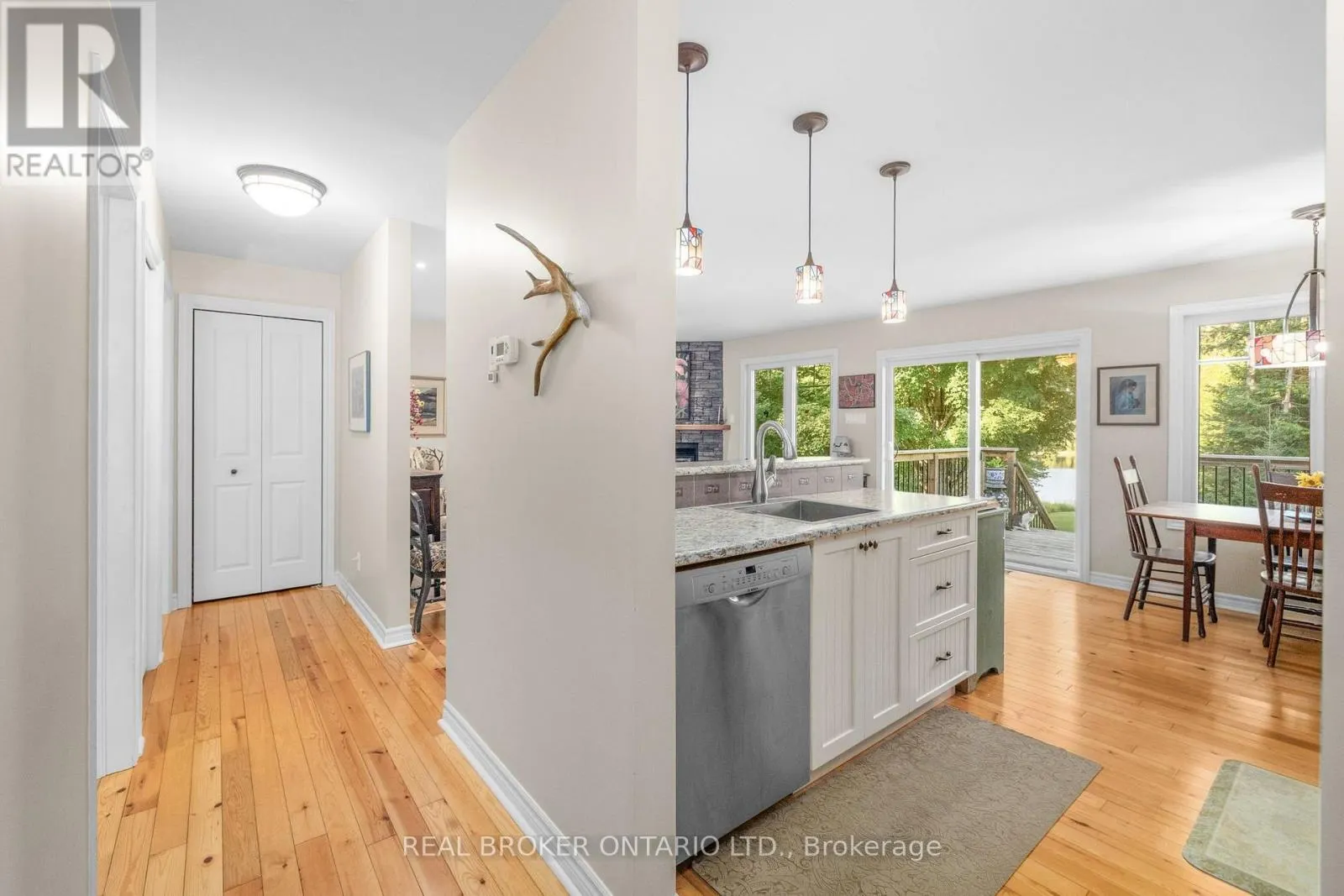 592 CALDWELL LANE