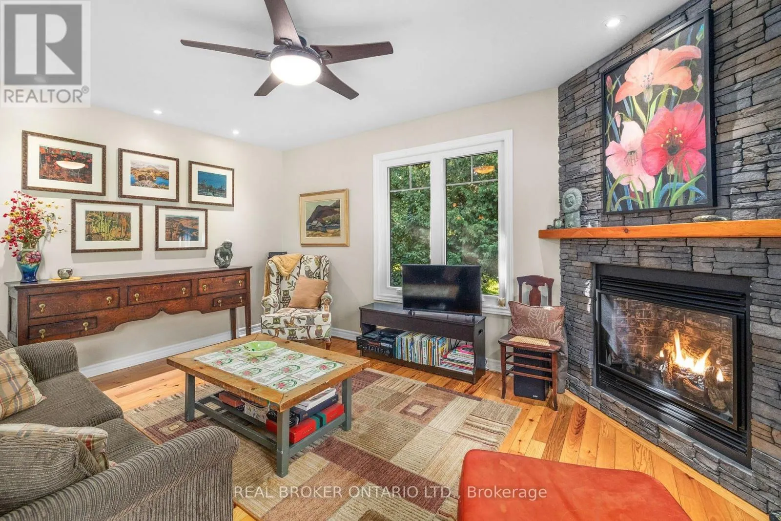 592 CALDWELL LANE