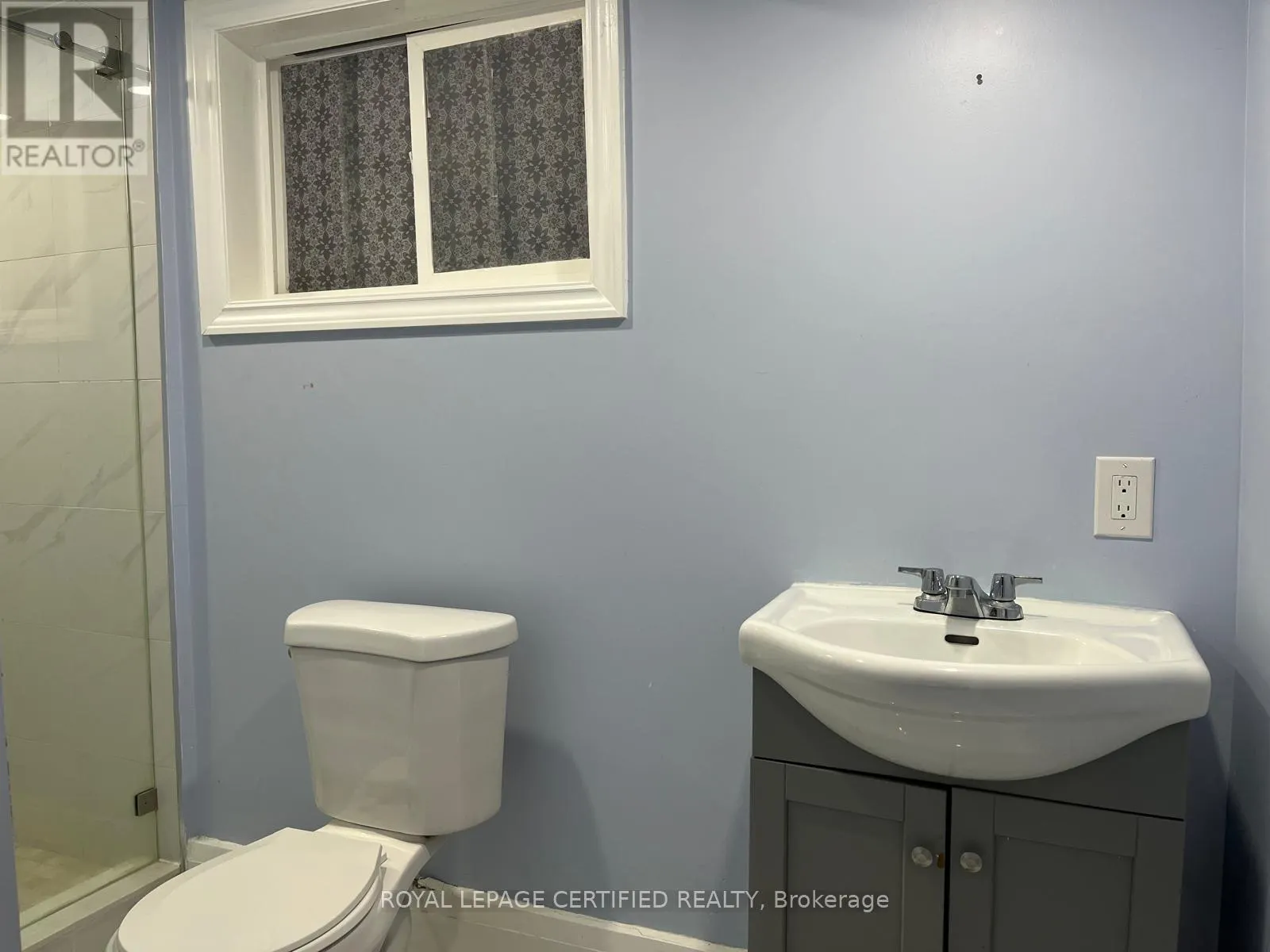 STUDIO - 818 GARTH STREET