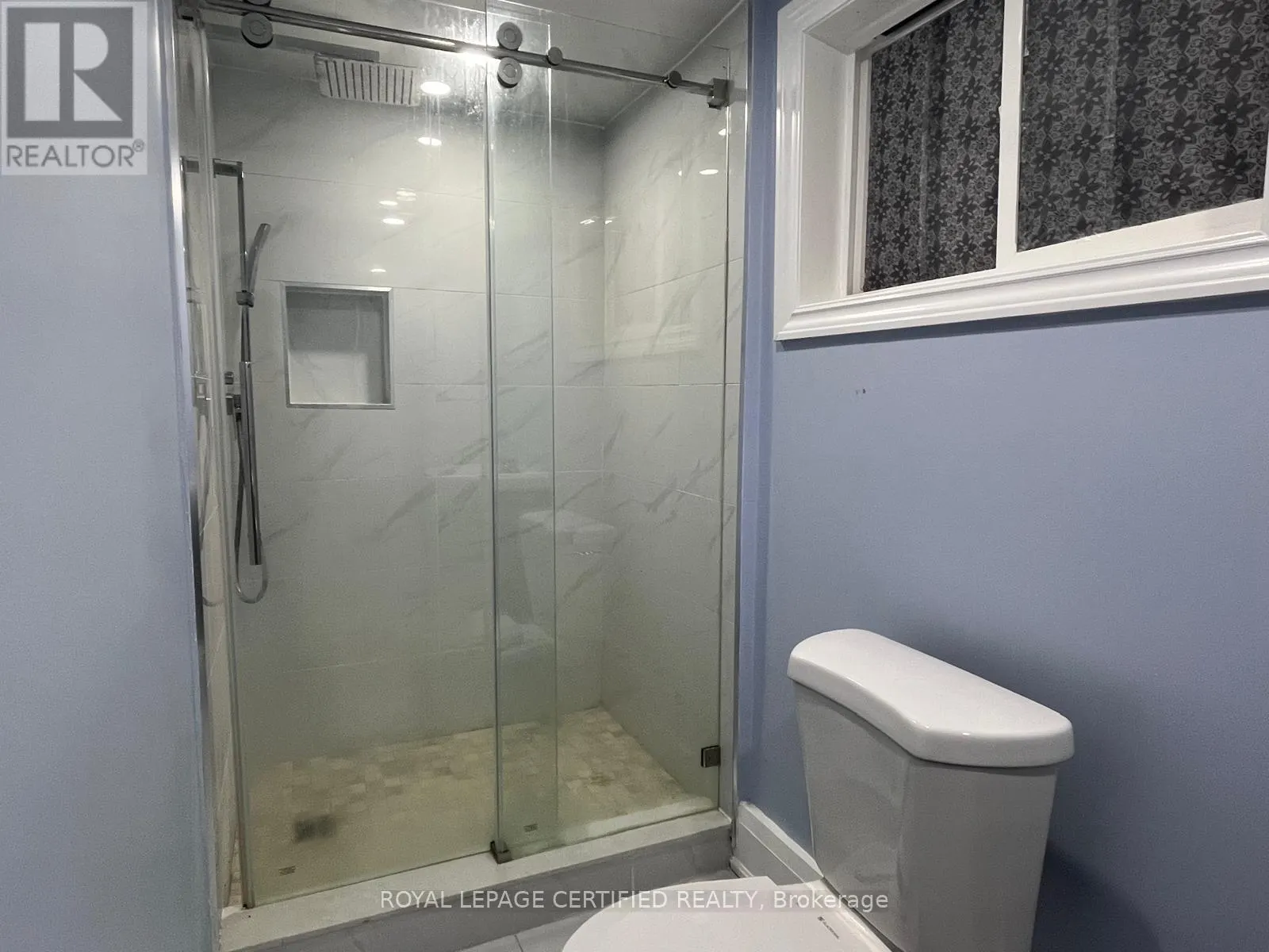 STUDIO - 818 GARTH STREET