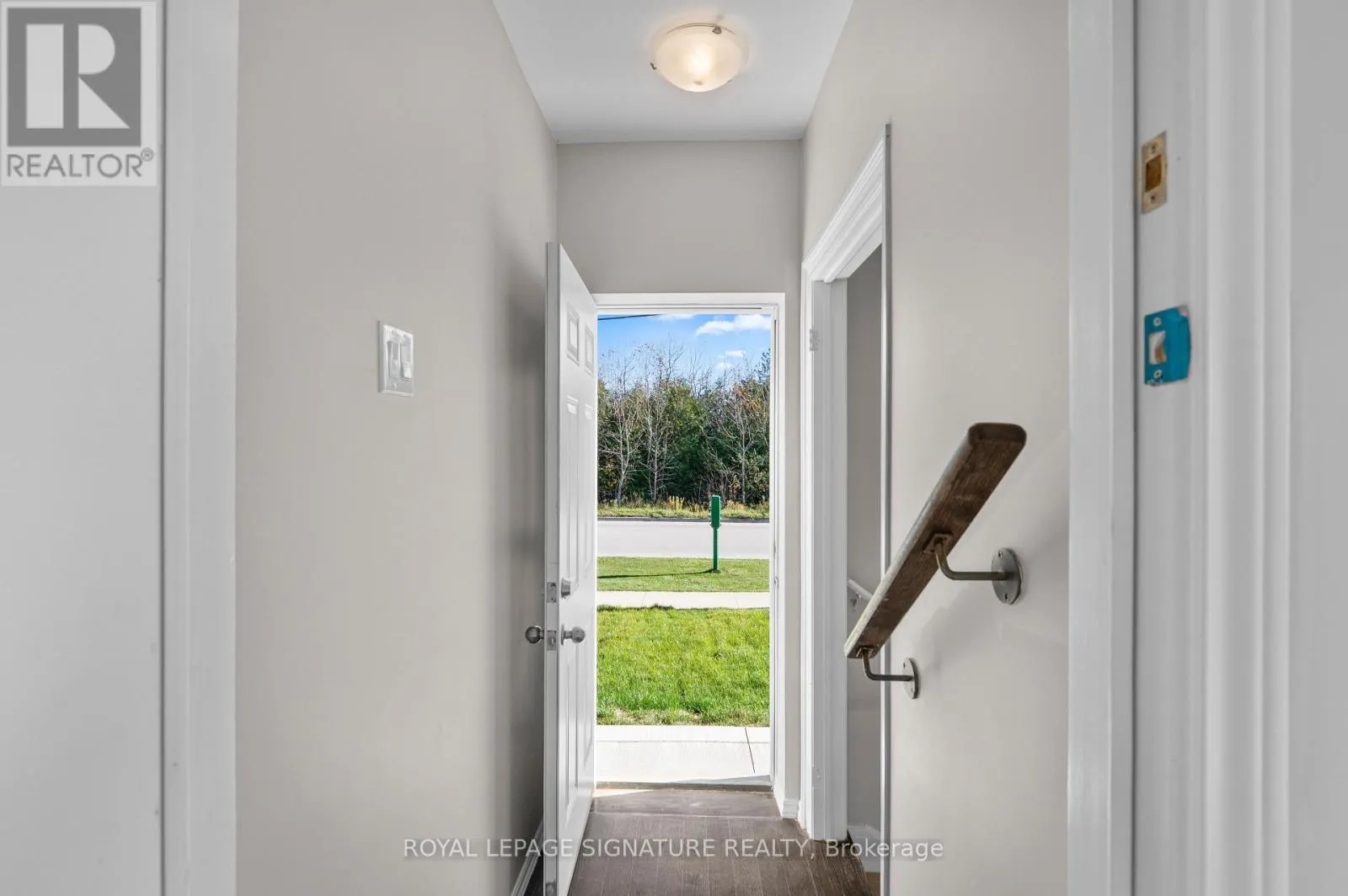 1 AITCHISON AVENUE