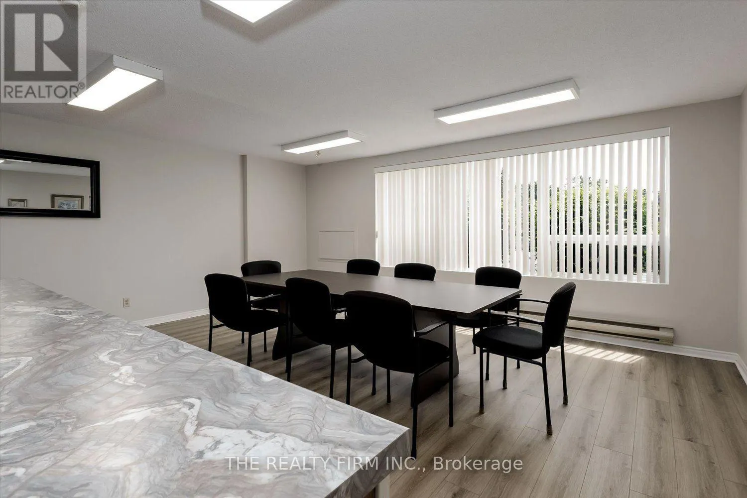 207 - 220 DUKE STREET #207