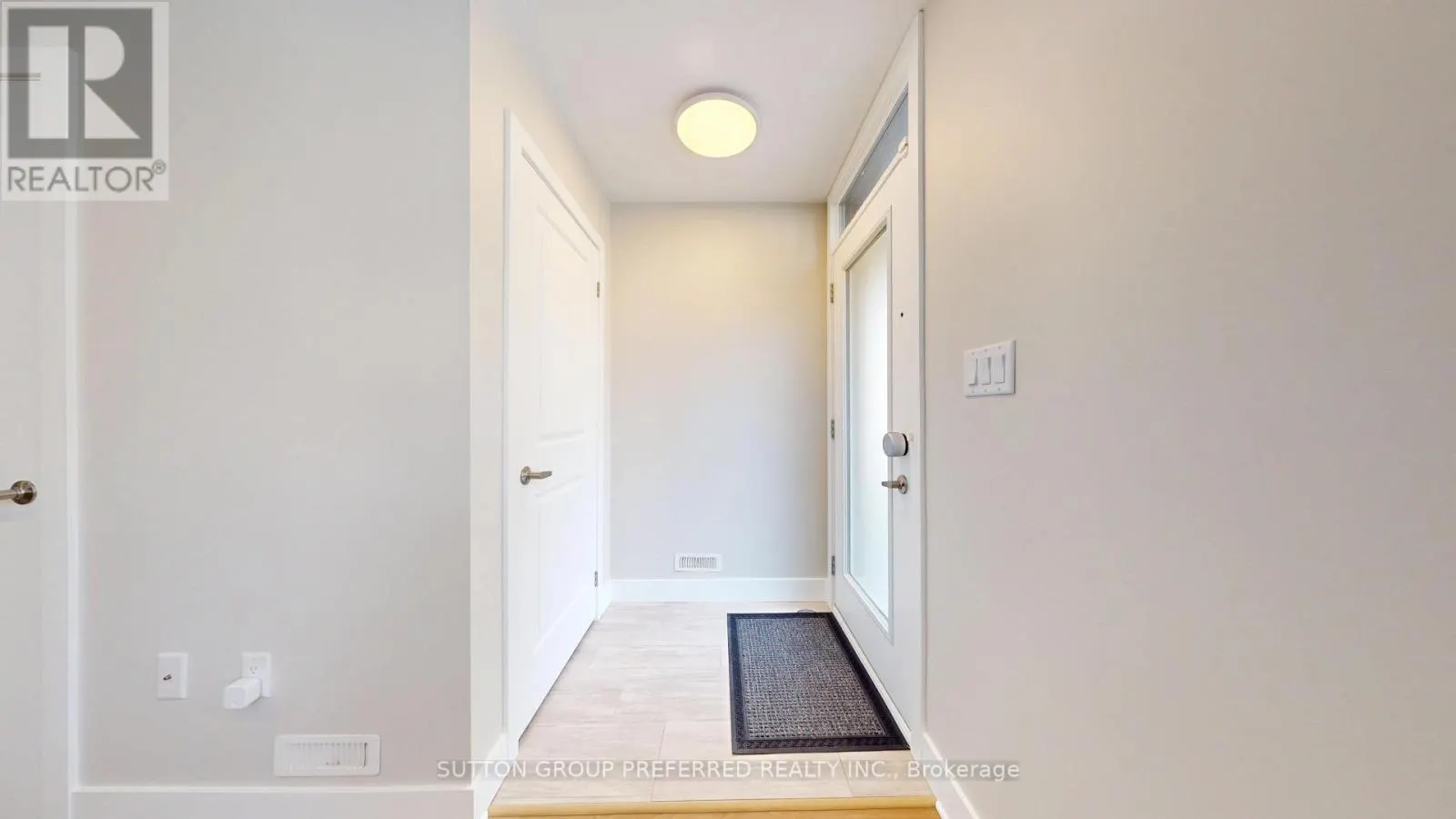 136 - 1960 DALMAGARRY ROAD #136