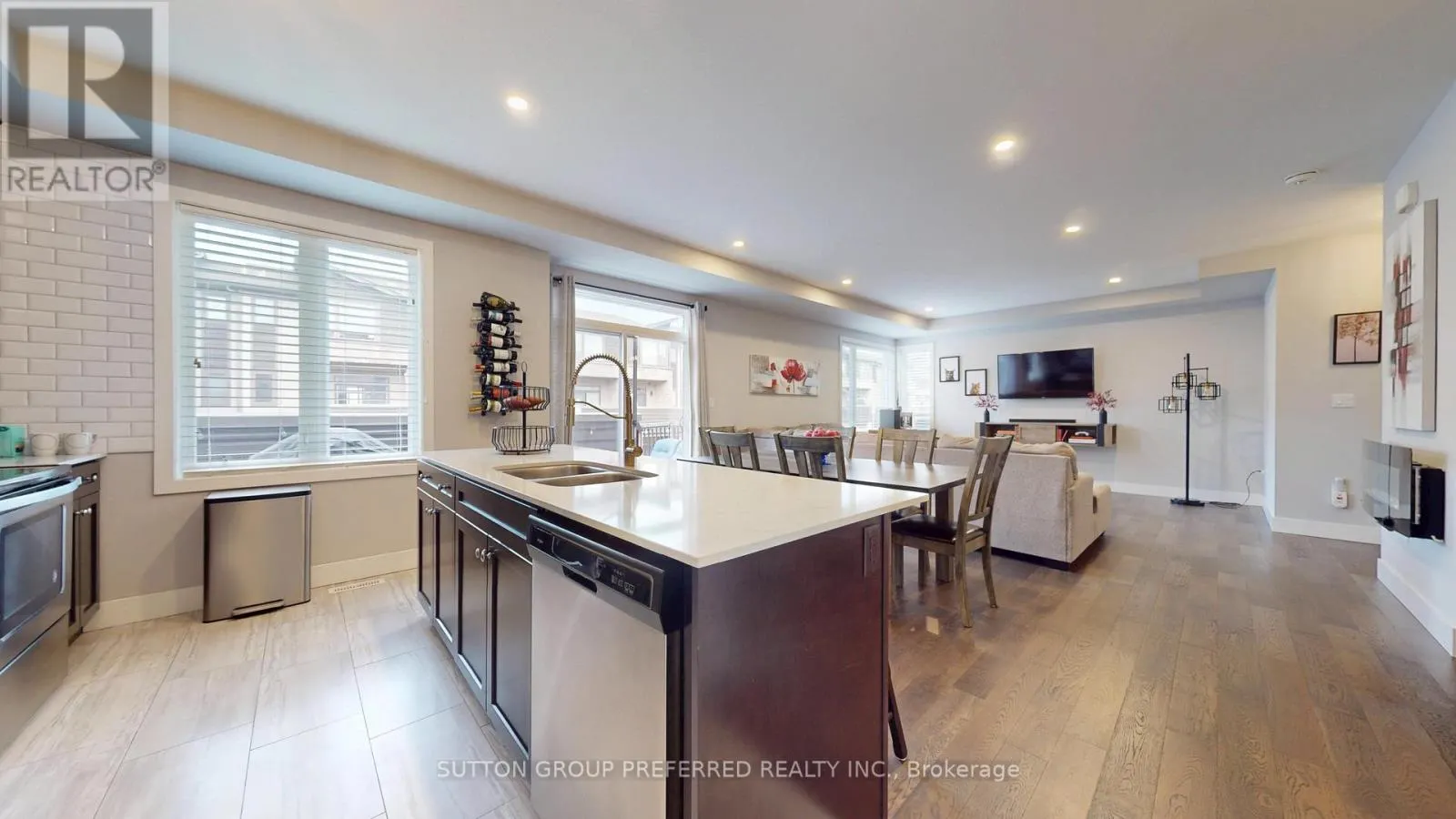 136 - 1960 DALMAGARRY ROAD #136