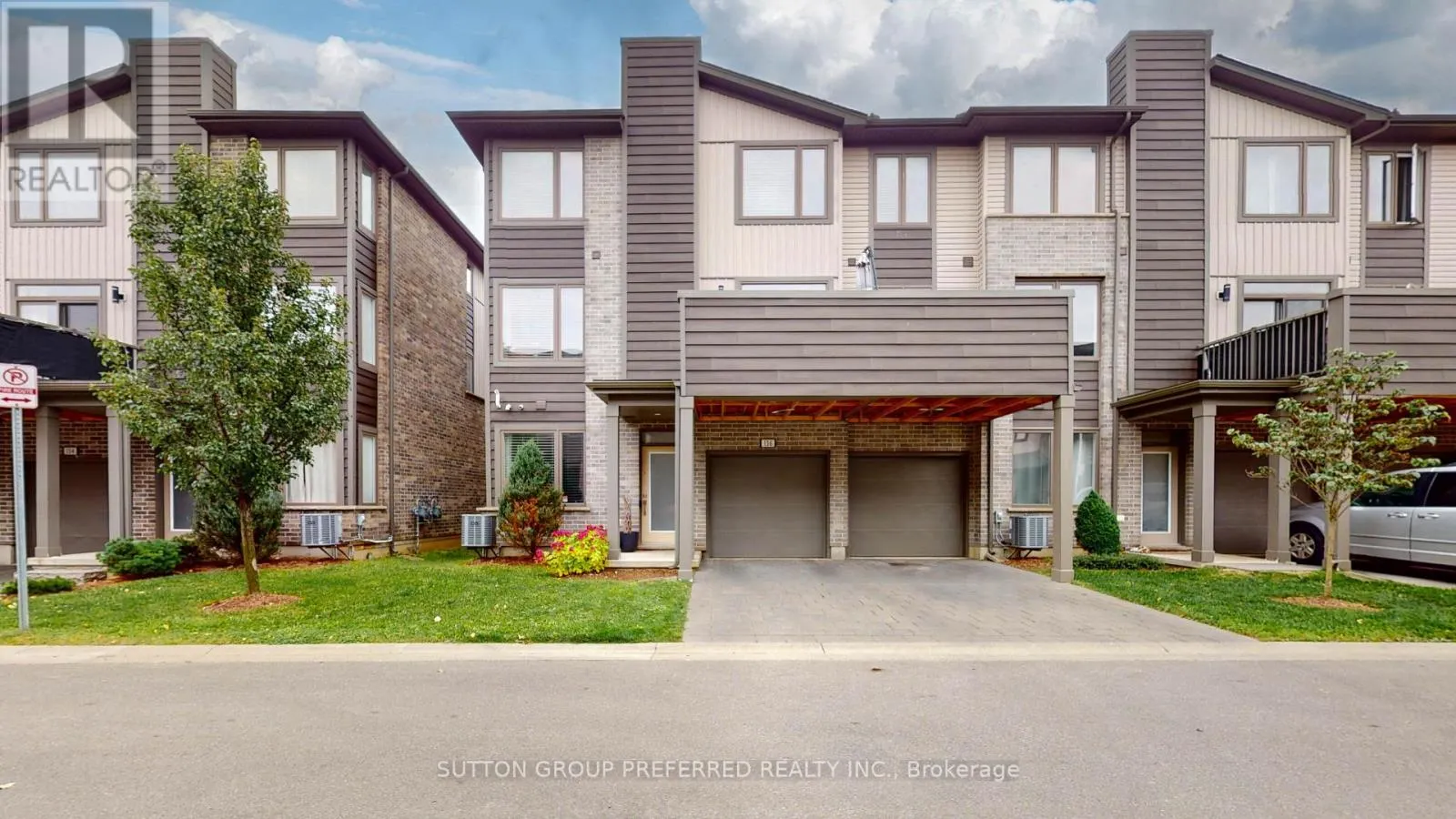 136 - 1960 DALMAGARRY ROAD #136