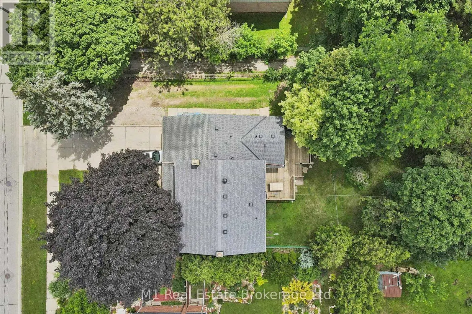 53 JANEFIELD AVENUE
