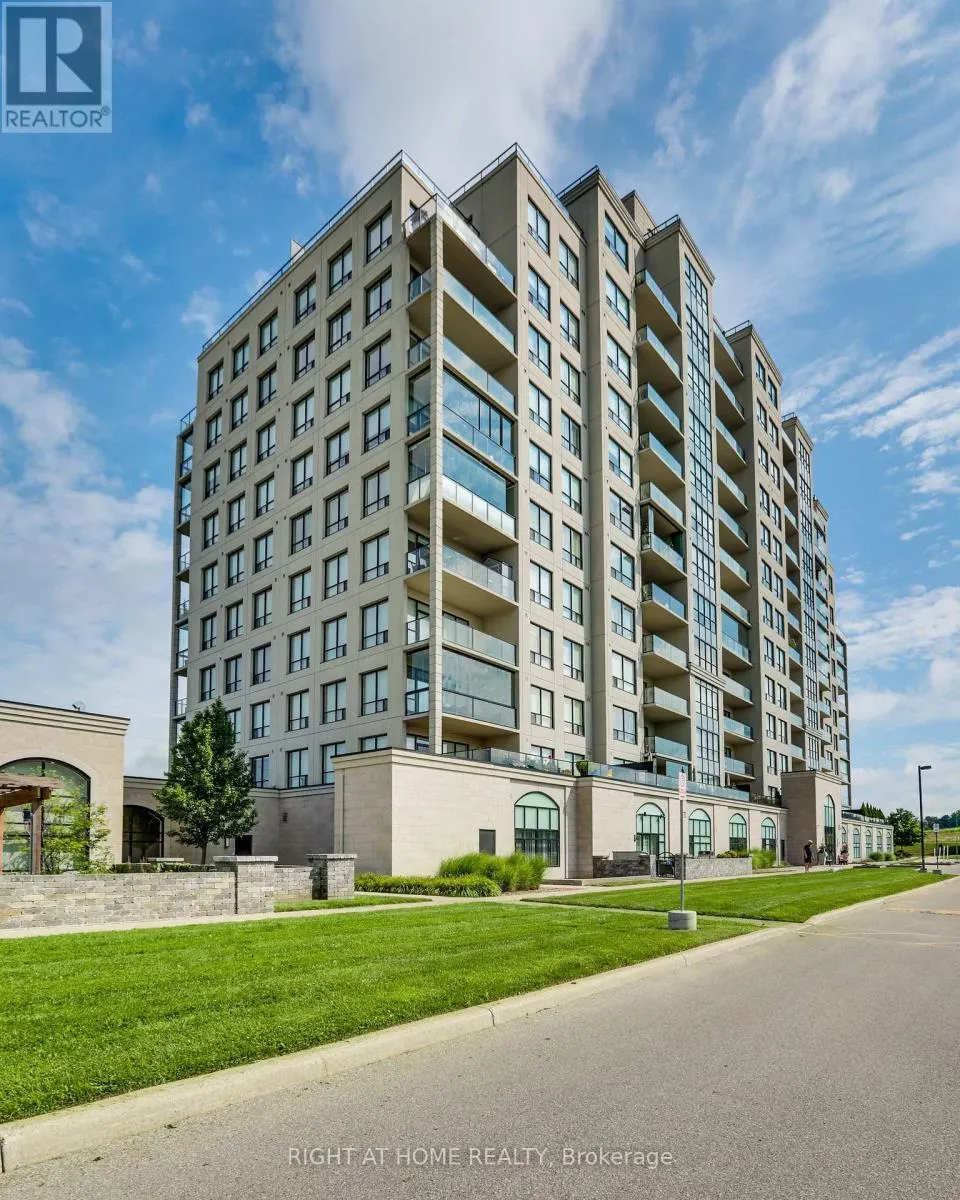 212 - 240 VILLAGEWALK BOULEVARD
