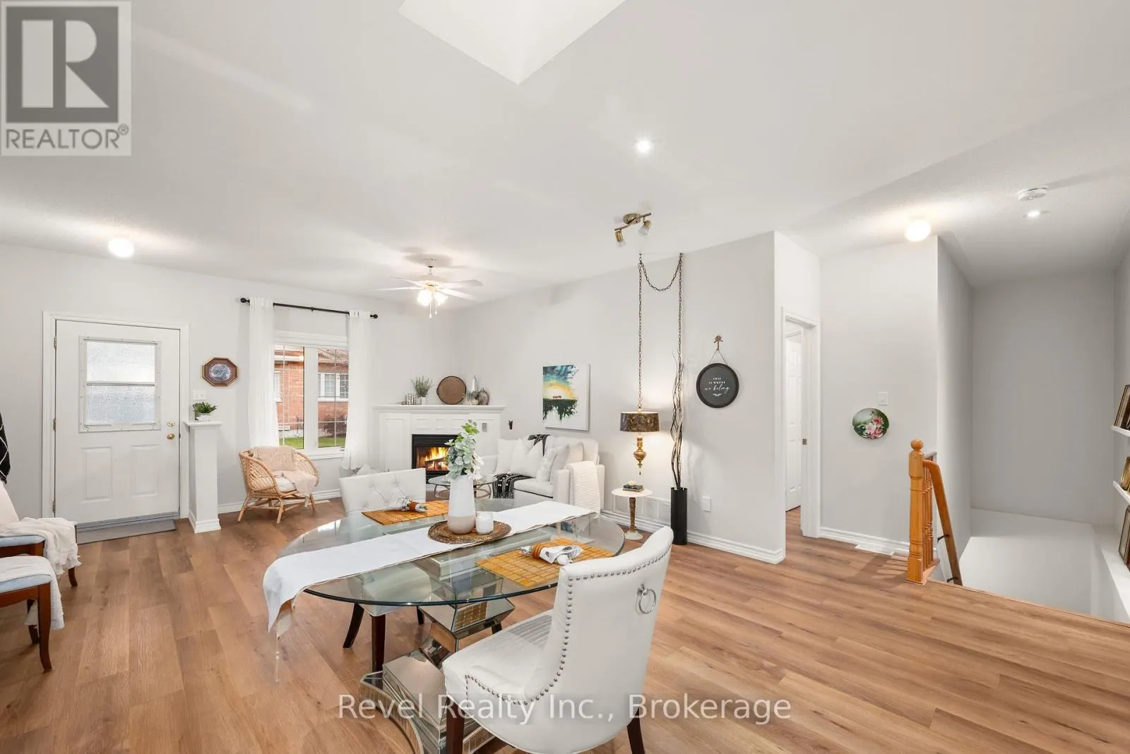 10 - 111 COLBORNE STREET #10