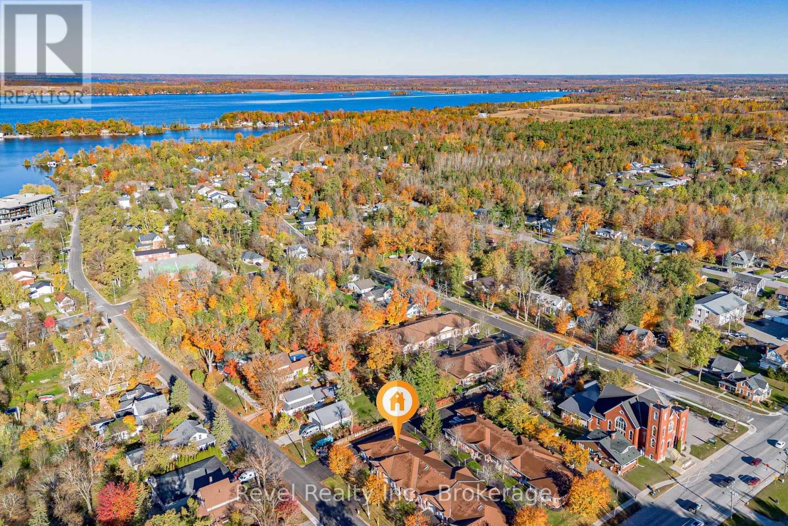 10 - 111 COLBORNE STREET #10