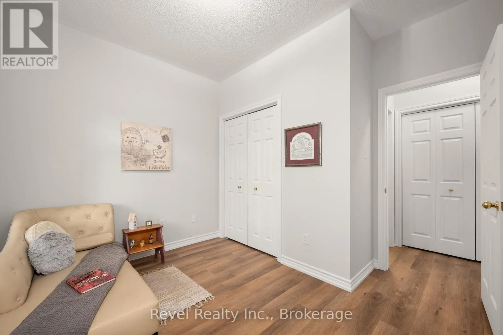 10 - 111 COLBORNE STREET #10