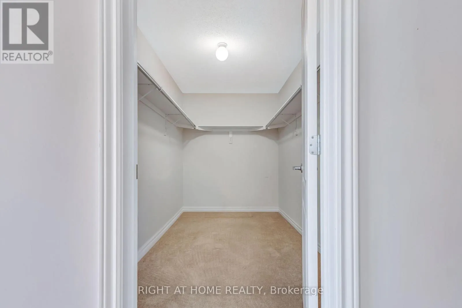 209 RIVERTREE STREET