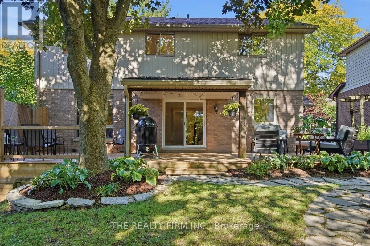 11 SOMERSET CRESCENT