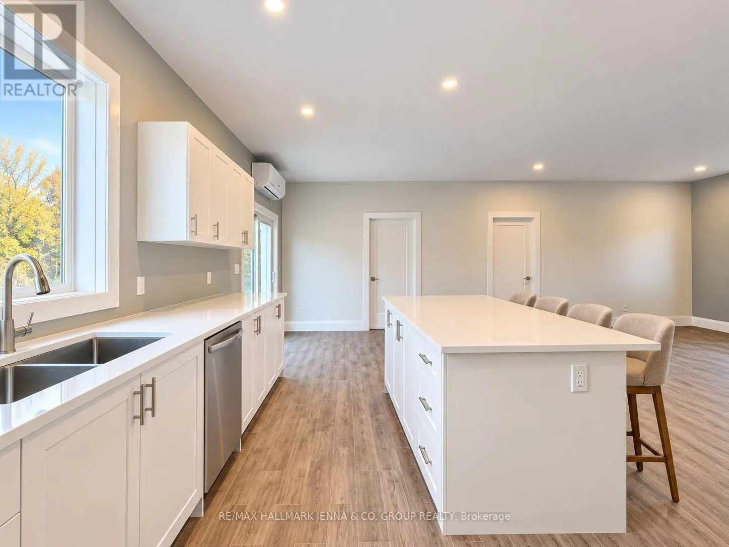 5498 HINCHINBROOKE ROAD