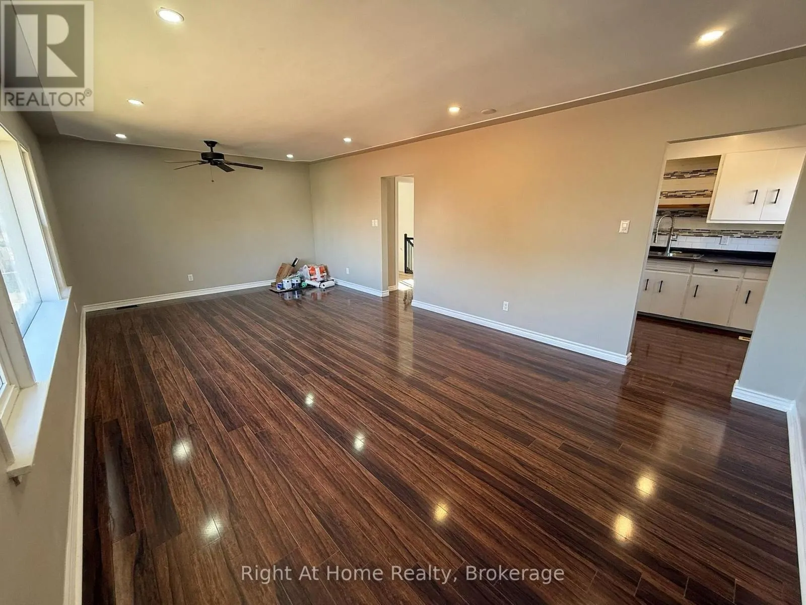 3 - 7 BALMORAL DRIVE #3