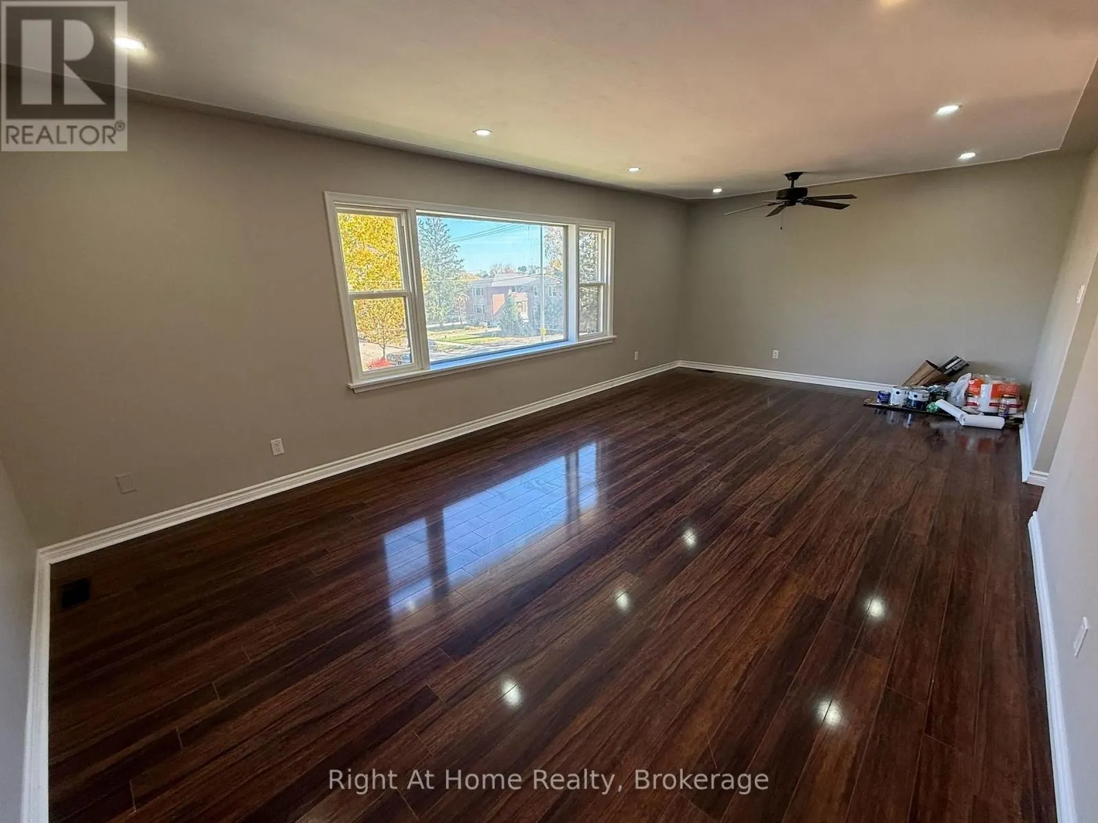 3 - 7 BALMORAL DRIVE #3