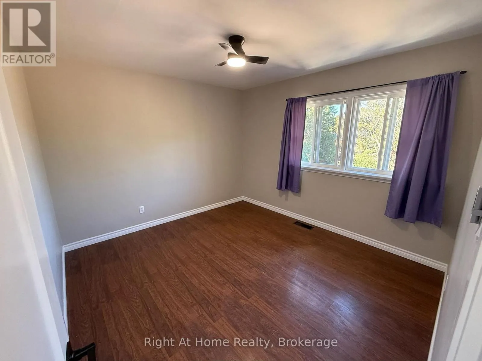 3 - 7 BALMORAL DRIVE #3