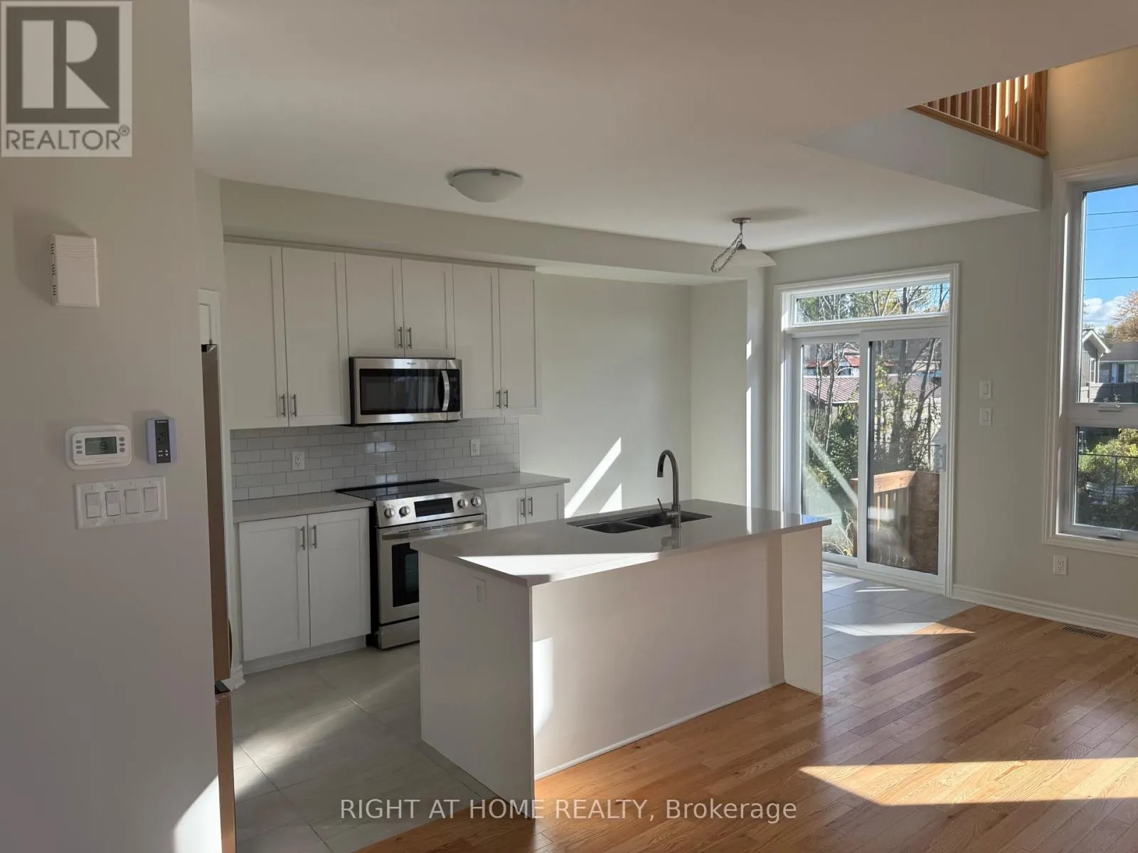 1 FISHER AVENUE W