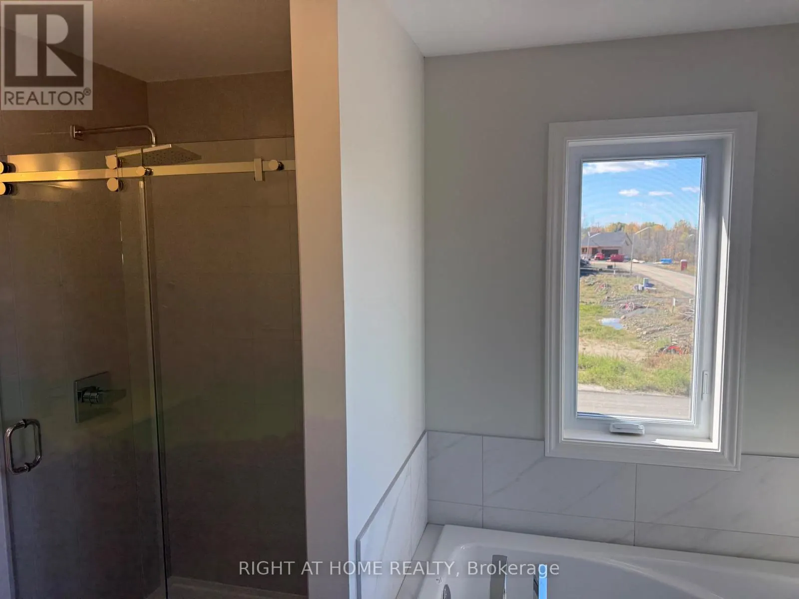 1 FISHER AVENUE W