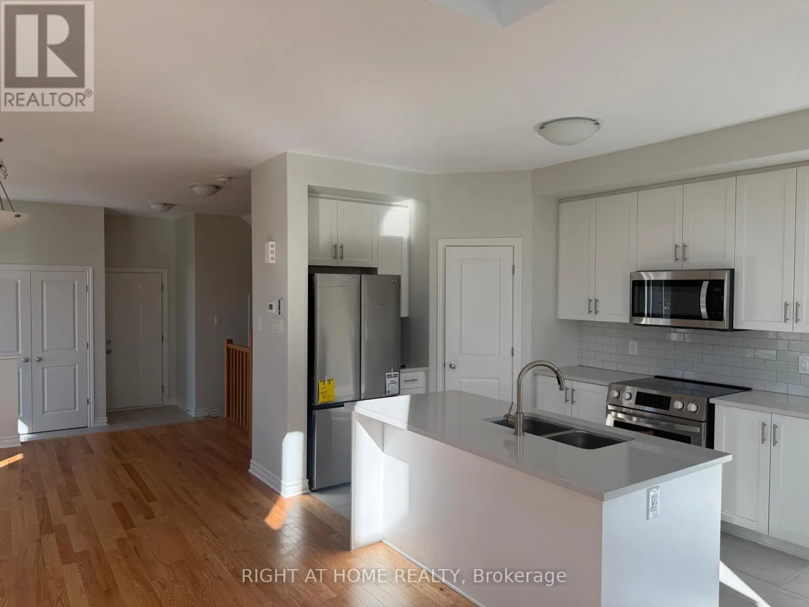 1 FISHER AVENUE W