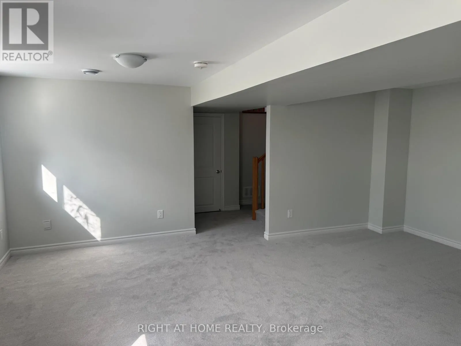 1 FISHER AVENUE W