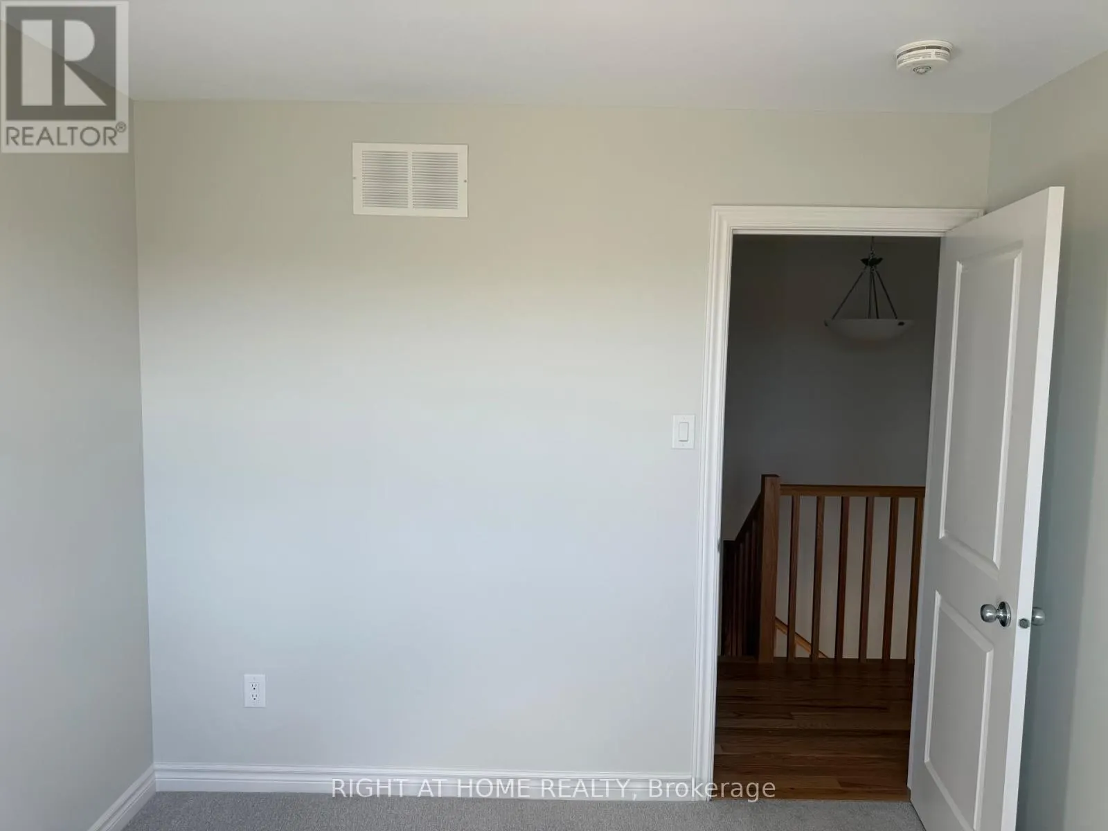 1 FISHER AVENUE W