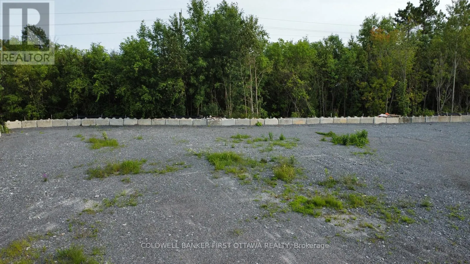 86 CARDEVCO ROAD W