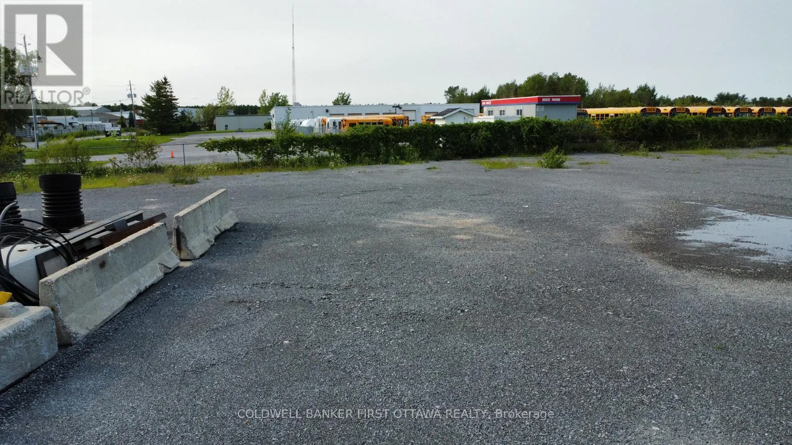86 CARDEVCO ROAD W