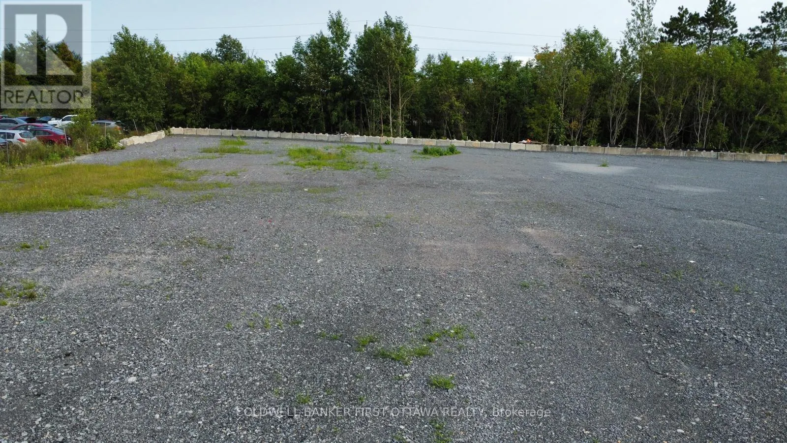 86 CARDEVCO ROAD W