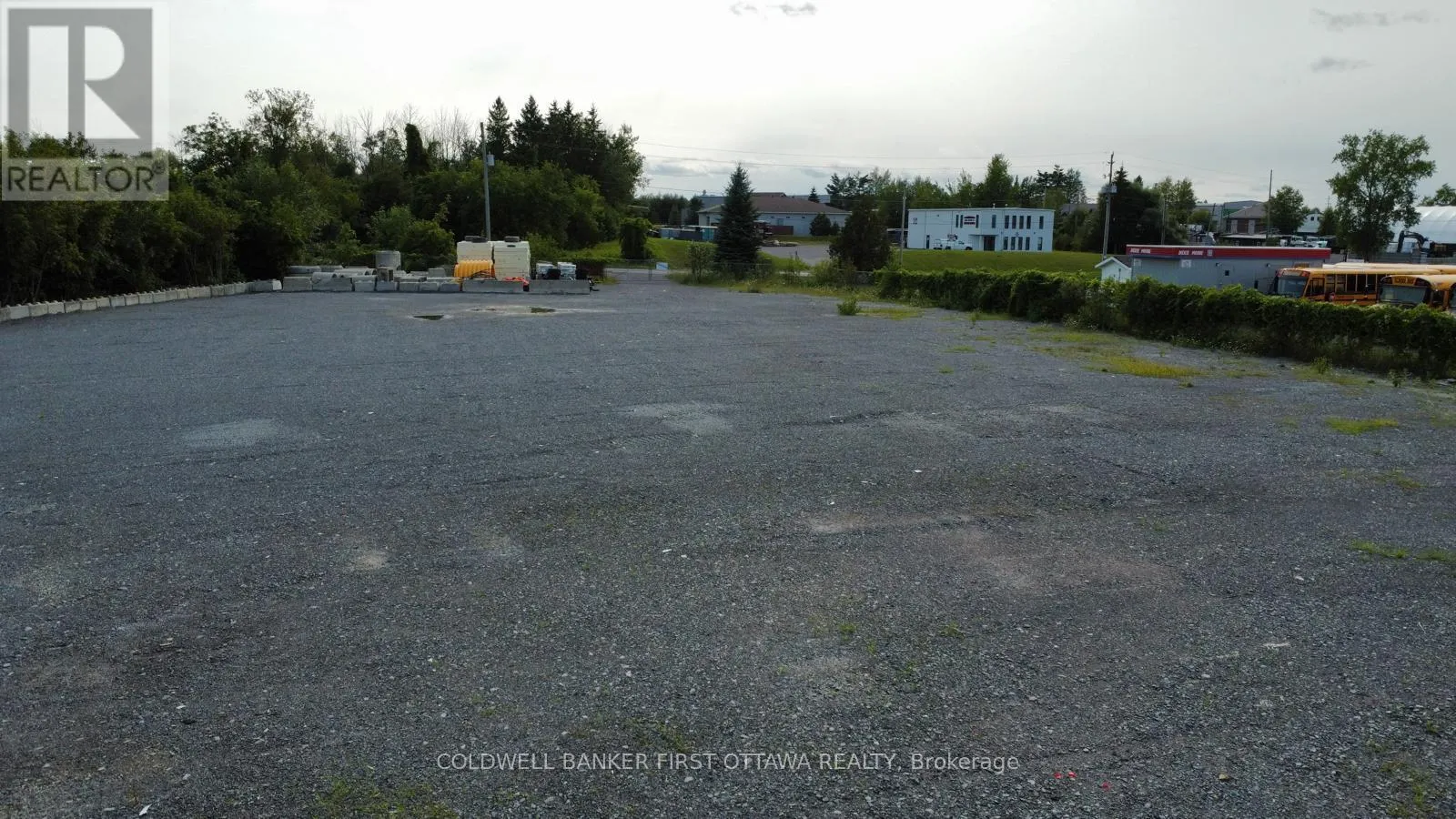 86 CARDEVCO ROAD W