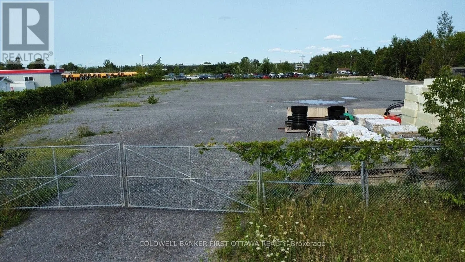 86 CARDEVCO ROAD W